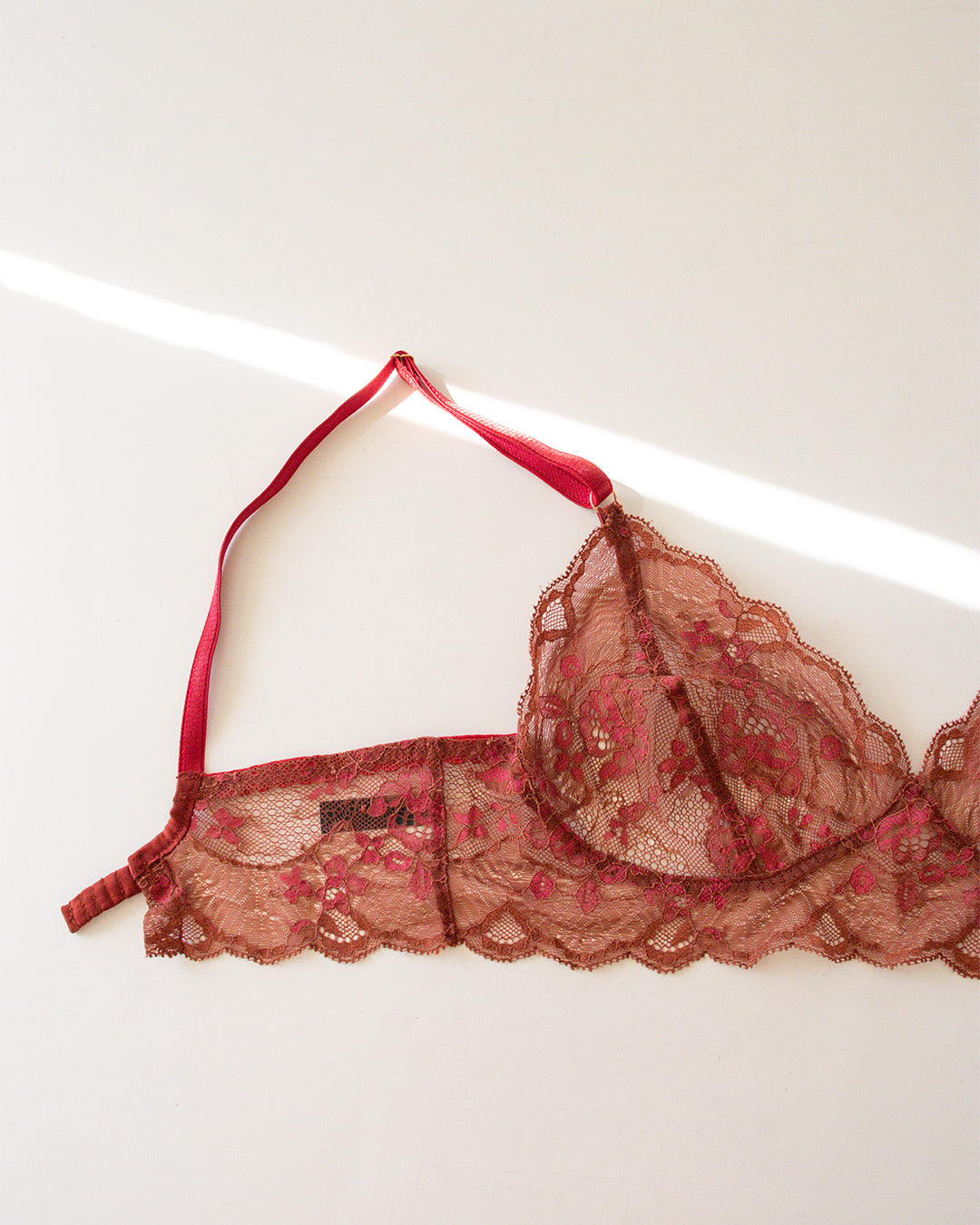 MUESTRA 32B - MATE BRALETTE