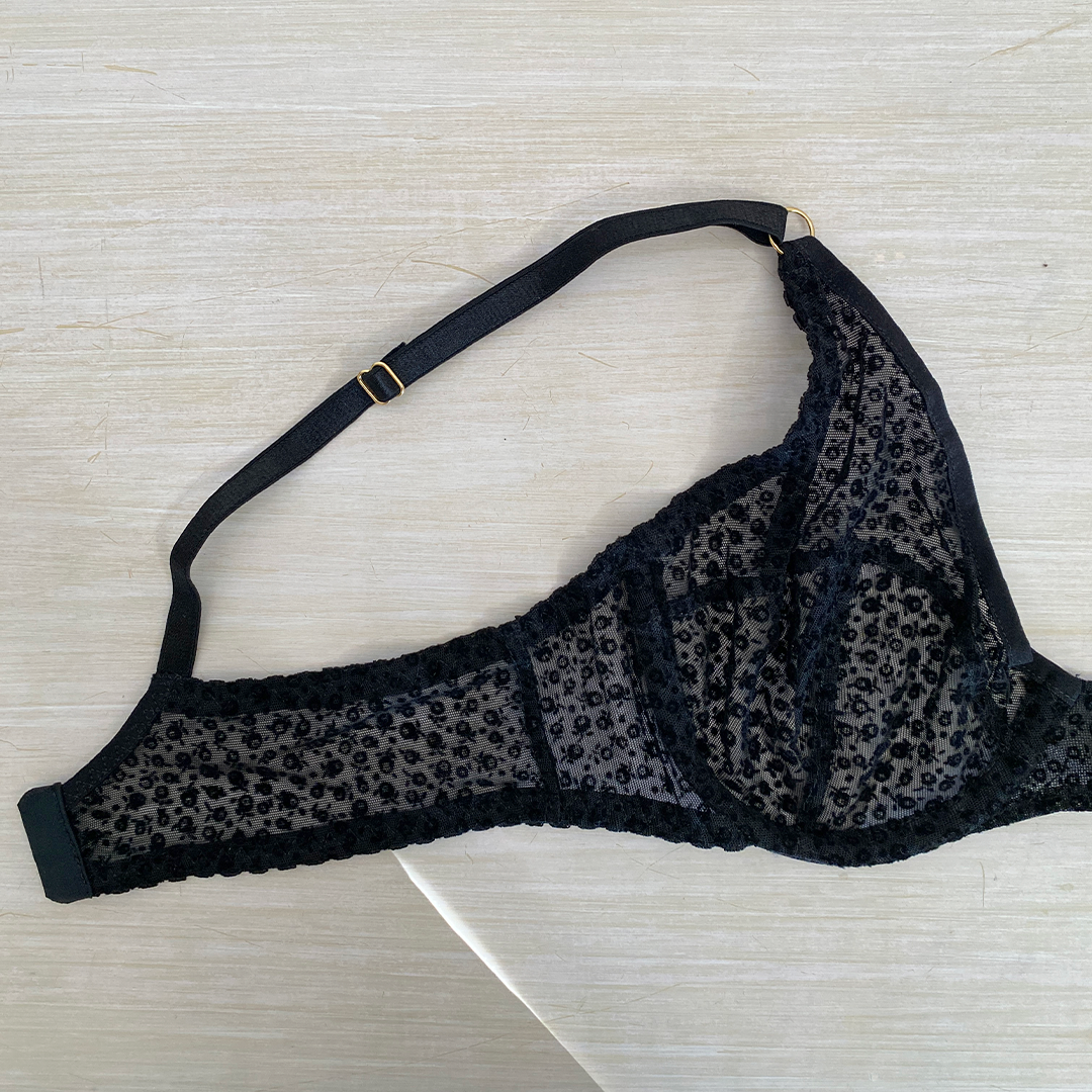 MUESTRA 34B - MIRAFLORES PLUNGE BRA