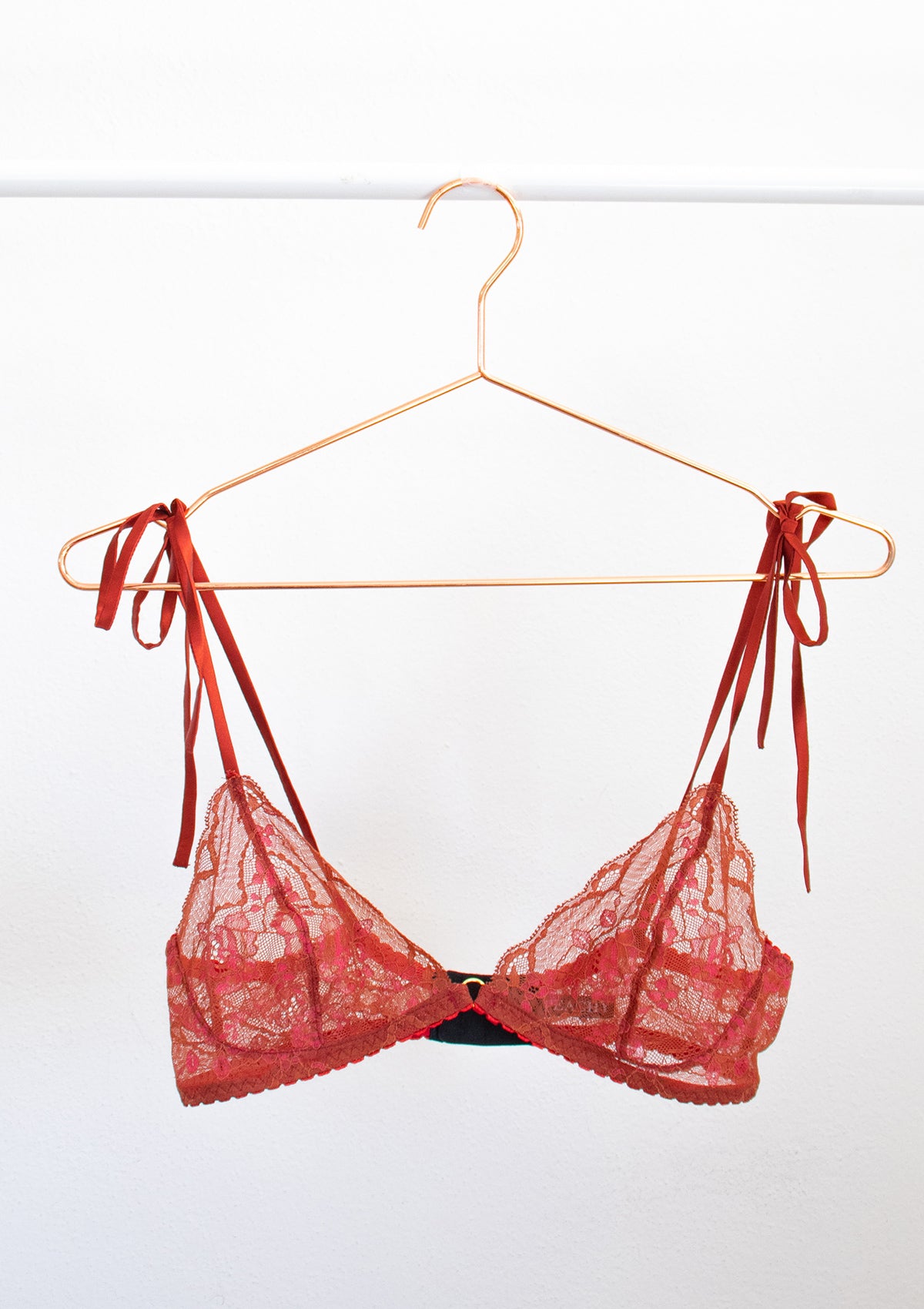 PEACH BOW STRAP BRALETTE