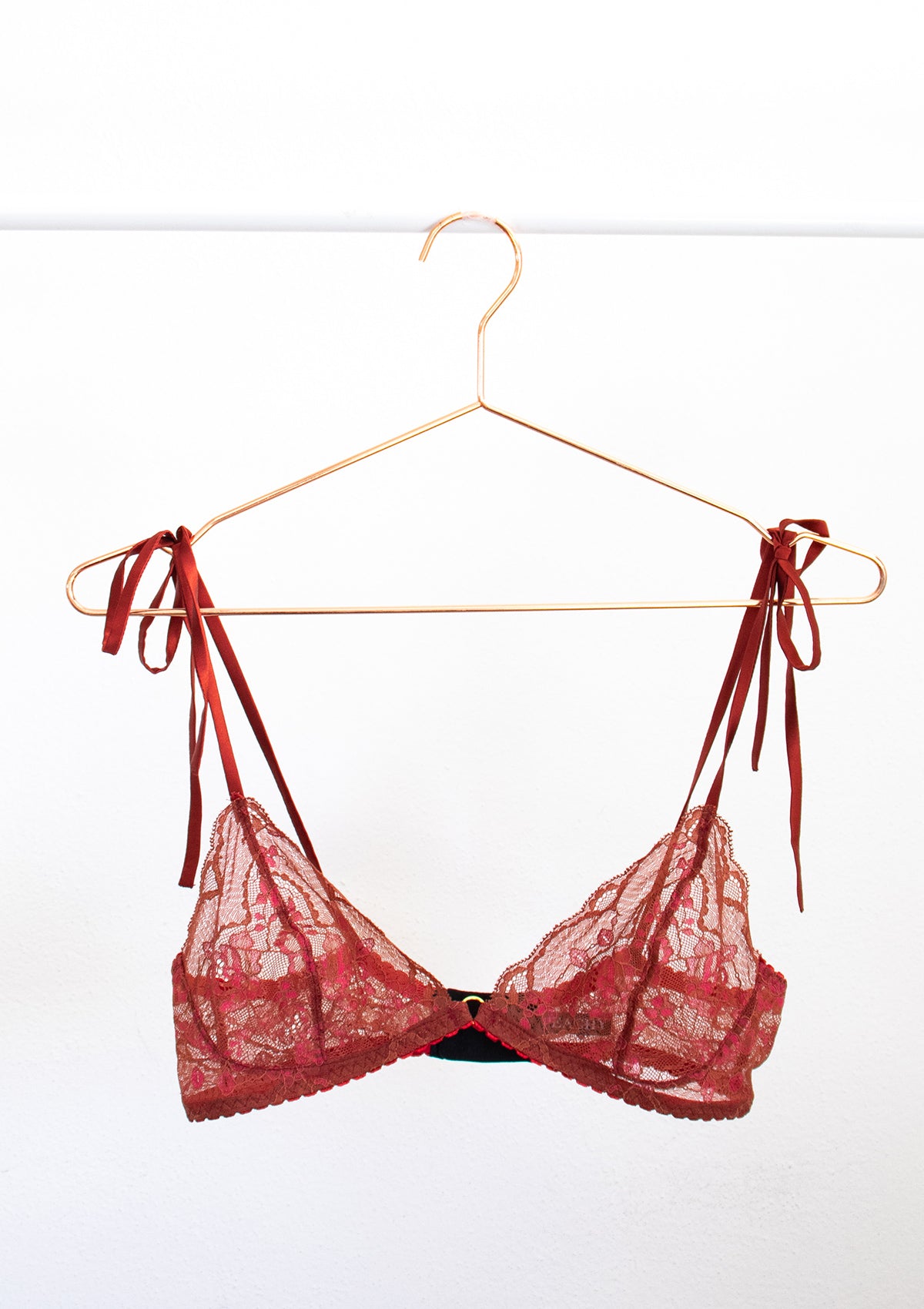 MATE BOW STRAP BRALETTE