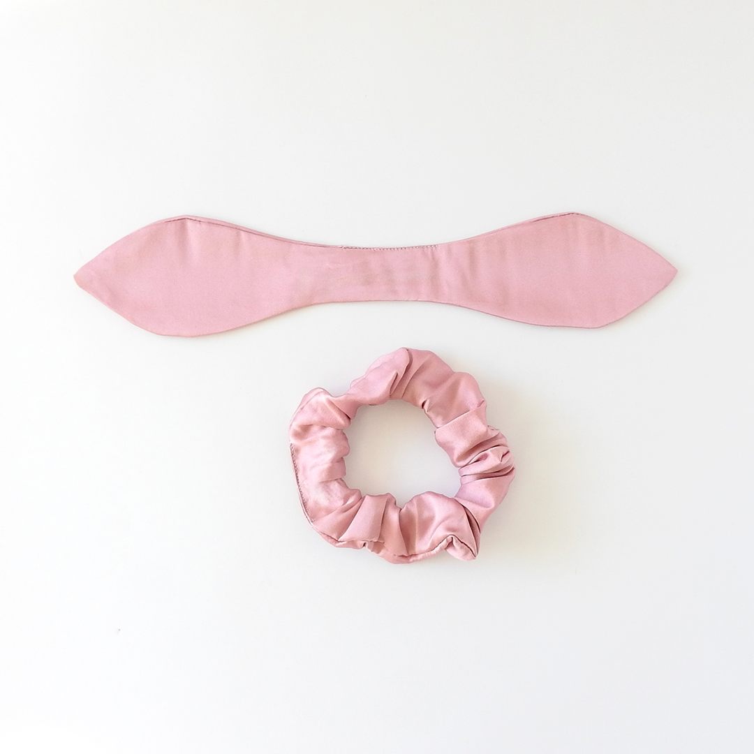 SILK SCRUNCHIE