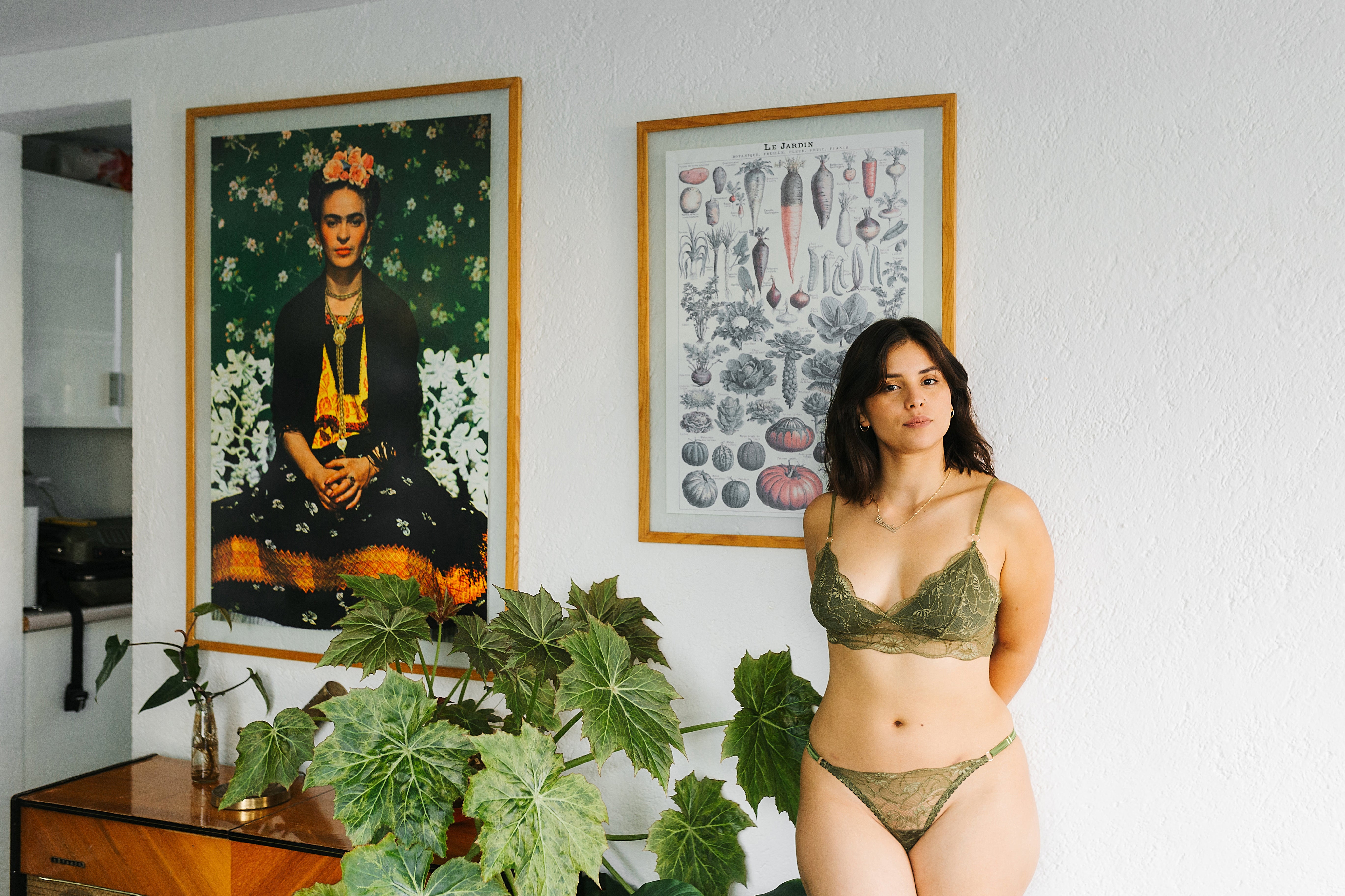 BIZNAGA TRIANGLE BRALETTE