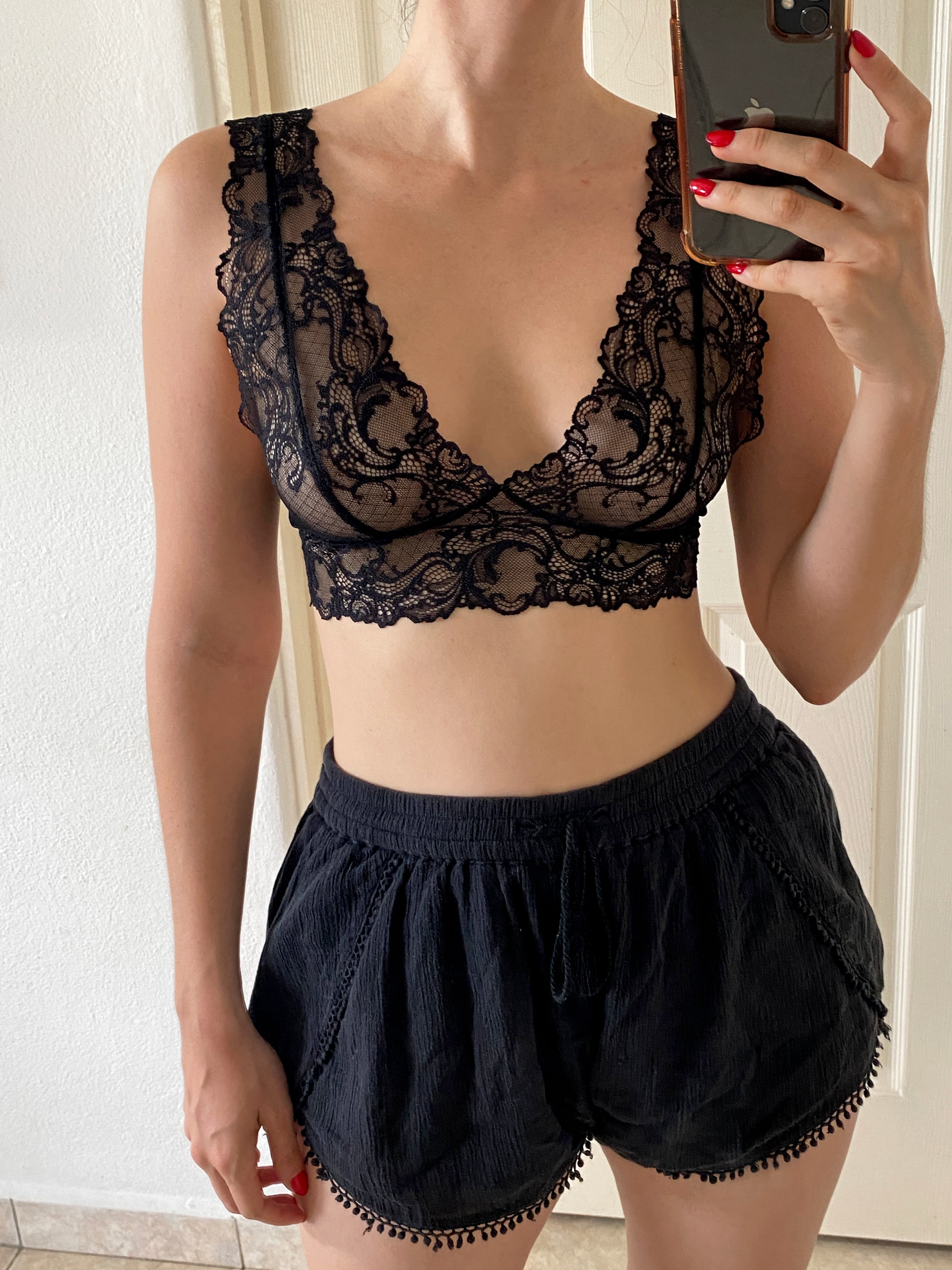 HALTER NECK BRALETTE